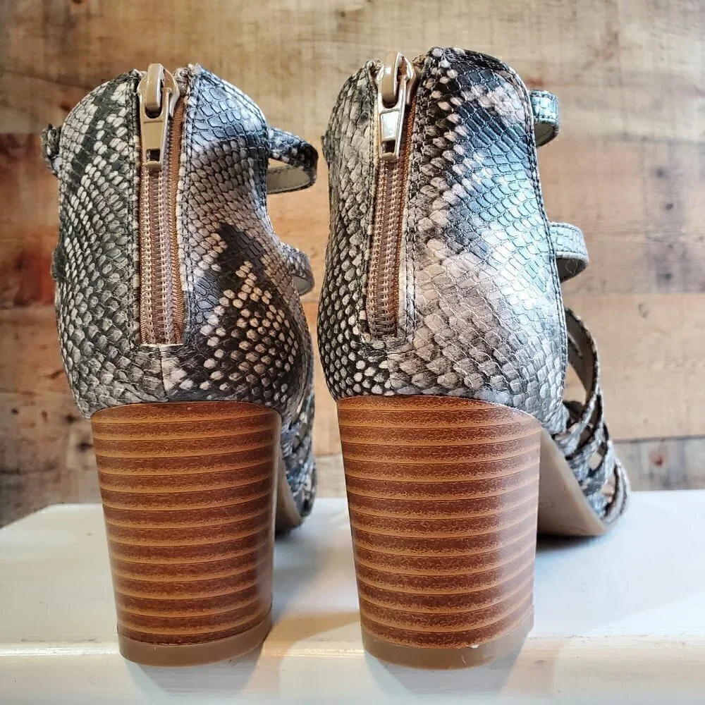 FERGALICIOUS BY FERGIE SIZE 7.5